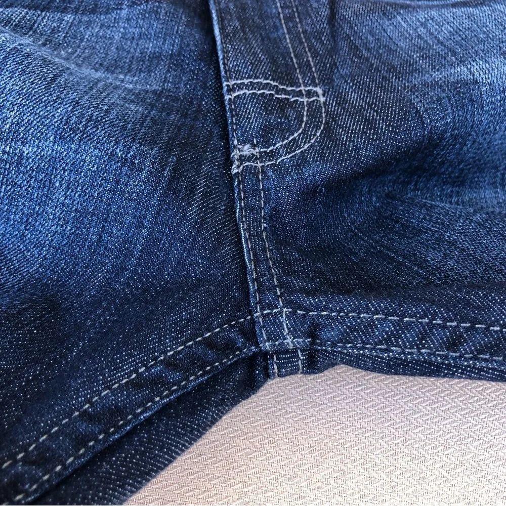 Vans RN96277 Cotton Blend Dark‎ Wash Whiskered Straight Leg Jeans Size 34